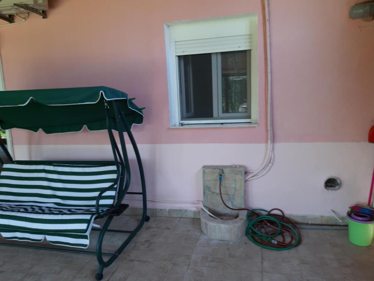 Maria Lemoni Swimming Pool Apartment ネア・スキオニ エクステリア 写真