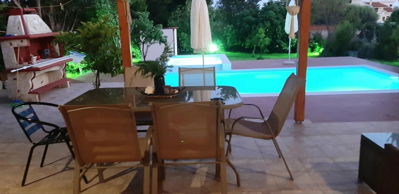 Maria Lemoni Swimming Pool Apartment ネア・スキオニ エクステリア 写真
