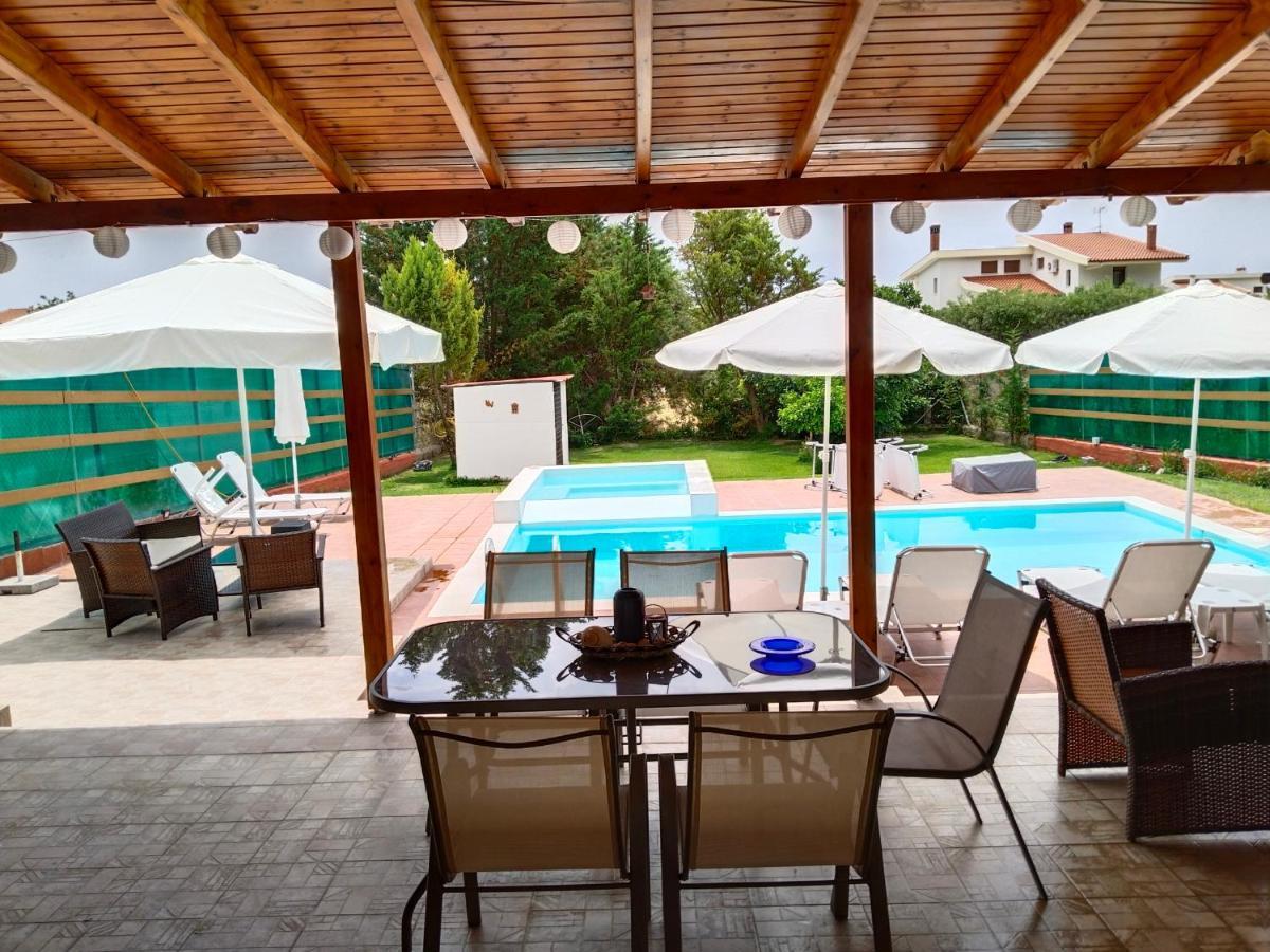 Maria Lemoni Swimming Pool Apartment ネア・スキオニ エクステリア 写真