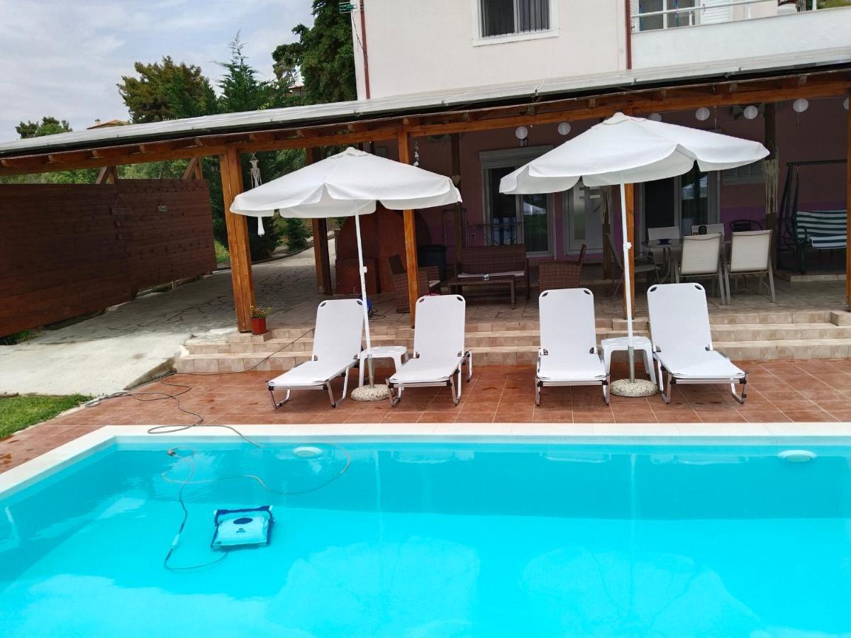 Maria Lemoni Swimming Pool Apartment ネア・スキオニ エクステリア 写真