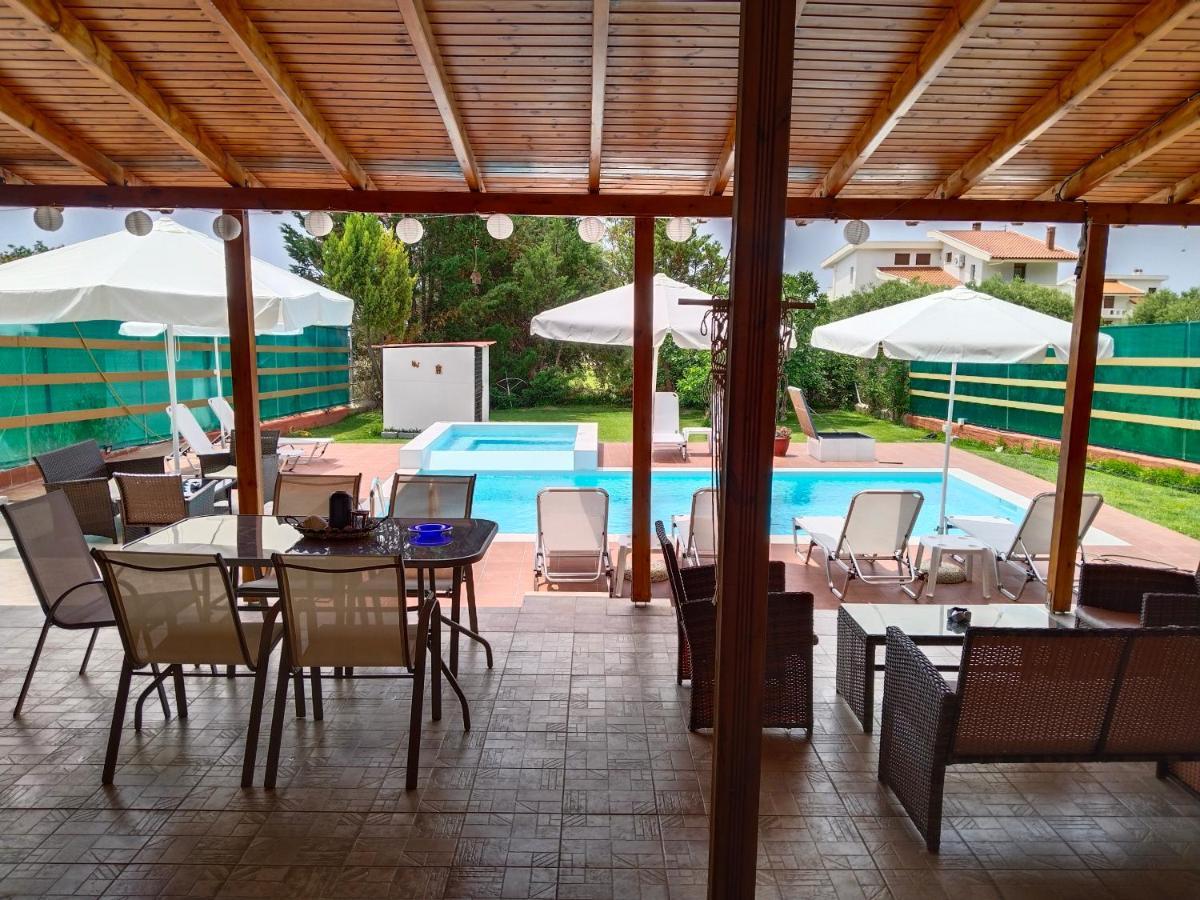 Maria Lemoni Swimming Pool Apartment ネア・スキオニ エクステリア 写真
